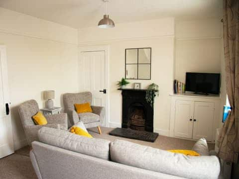 Living area | Pebble Cottage, Bognor Regis