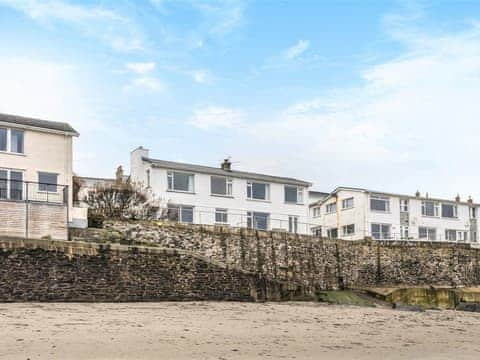 House by the beach | The Sea House, Portscatho