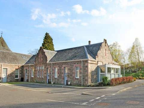 Exterior | 7 Westercraigs Apartment, Inverness