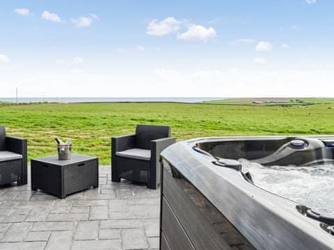 Hot tub | The Seaview Snug, Whithorn, near Newton Stewart