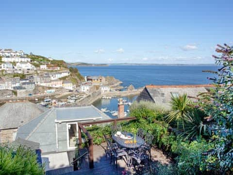 View over the raised rear garden | Bian Bosdinek, Mevagissey