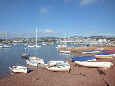 Setting | Northumberland apartment, Teignmouth