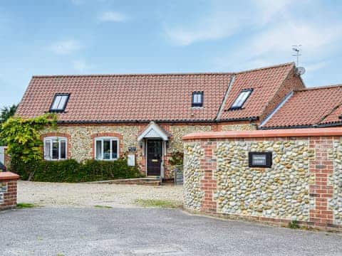 Exterior | Sea Holly Cottage, West Runton