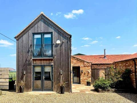 Exterior | Redroofs Barn, Weston, near Newark