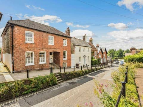 Arun Cottage, Arundel