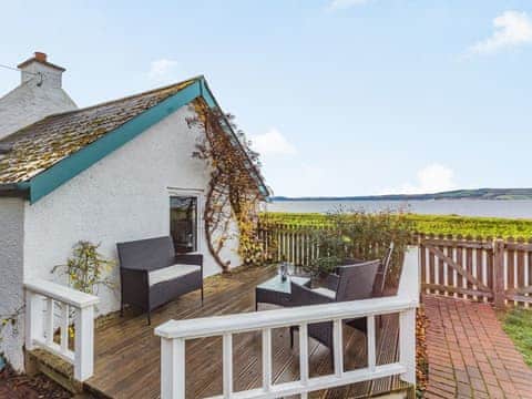 Sitting-out-area | Seathrift Cottage, Ardersier, near Nairn