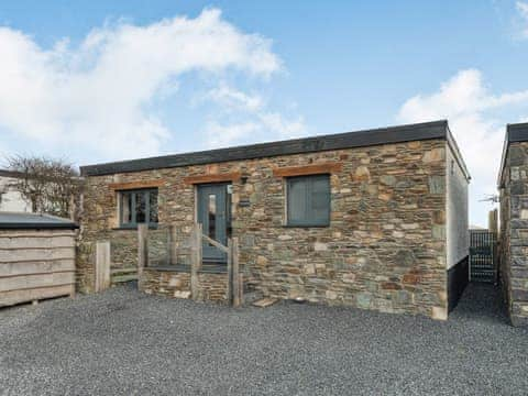 Exterior | Ty Cwtch, Penrhos Feilw, near Trearddur Bay