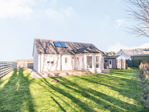 Exterior | West Burnside Beach Cottage, Tayinloan