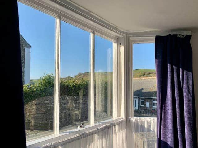 Living room | Hillside, Port Isaac