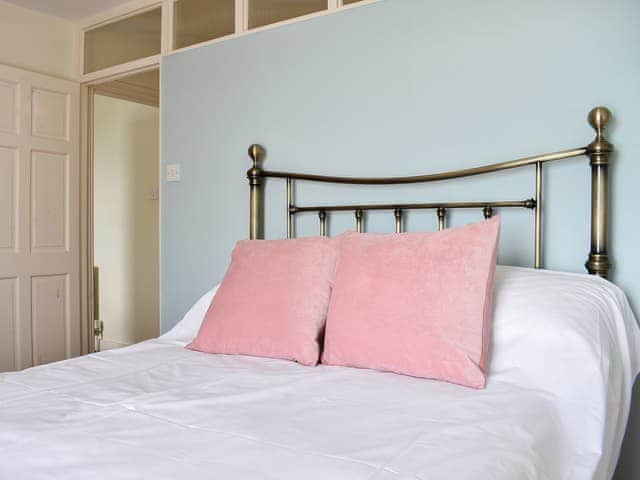 Double bedroom | Seaport Cottage, Ventnor