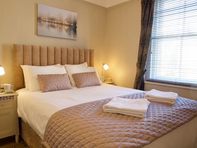 Double bedroom | Quince Cottage - Bridge House Cottages, Corbridge, near Hexham