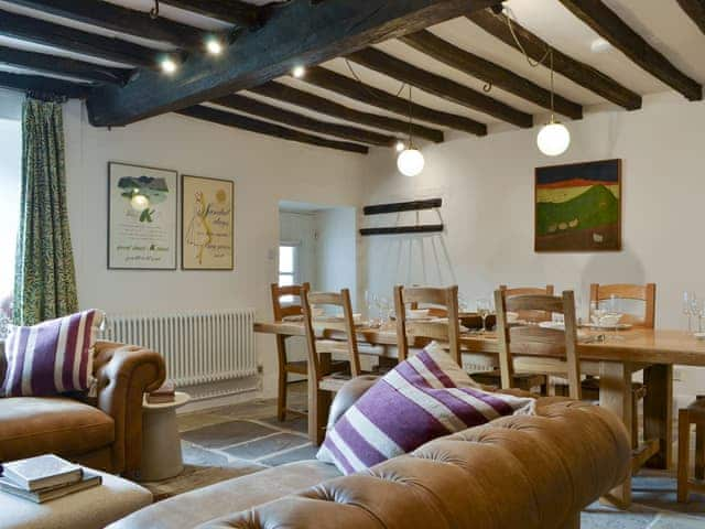 Living room/dining room | Staveley Park - Staveley Park Holiday Cottages, Staveley