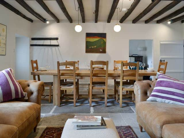 Living room/dining room | Staveley Park - Staveley Park Holiday Cottages, Staveley