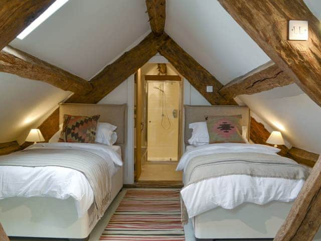 Twin bedroom | Staveley Park - Staveley Park Holiday Cottages, Staveley