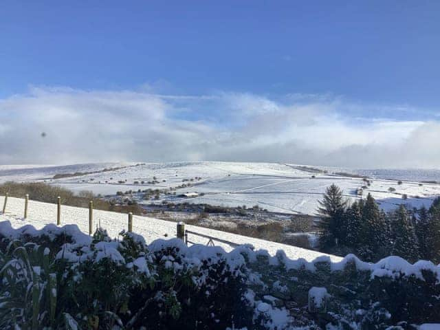 Surrounding area | Beech Tree Cottage at Blackaton Manor Farm, Widecombe-in-the-Moor