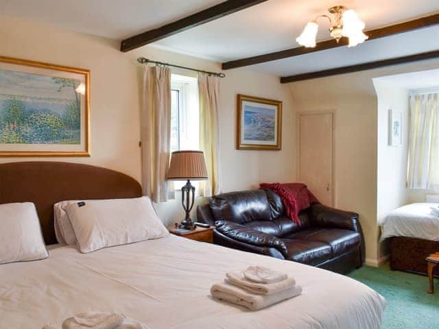Bedroom | Alderley House, Bourton-on-the-Water