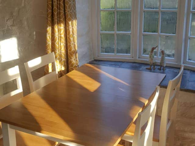 Smart dining area | TrethinDovecote, Advent