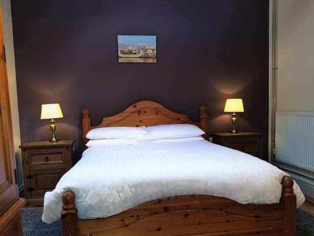 Double bedroom | Stables Cottage - Fitling Garth Cottages, Fitling, near Hull
