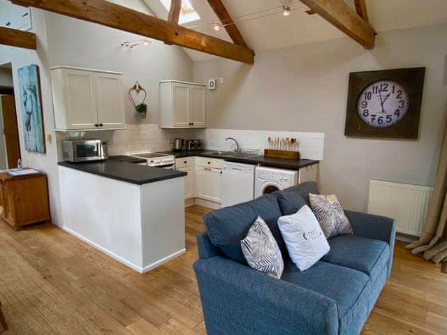 Open plan living space | The Stable - Gwedna Barns, Godolphin Cross, Helston