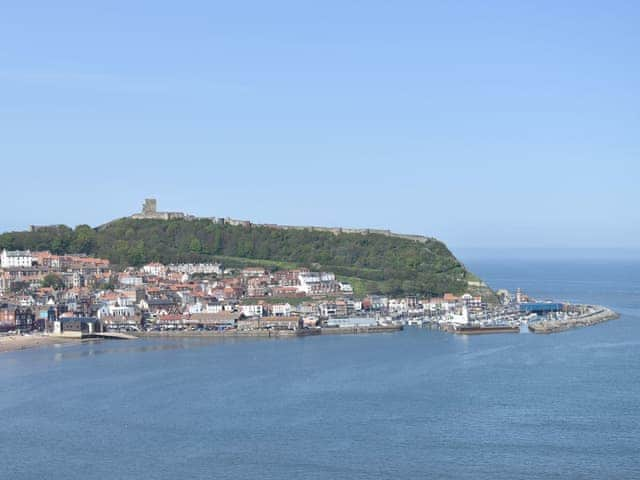 Surrounding area | Scarborough Esplanade, Scarborough