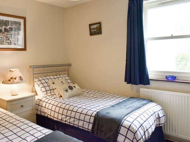 Twin bedroom | 14 Elm Court - Greta Grove Apartments, Keswick