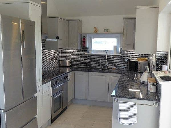 Kitchen | Trees Annexe, Cowes