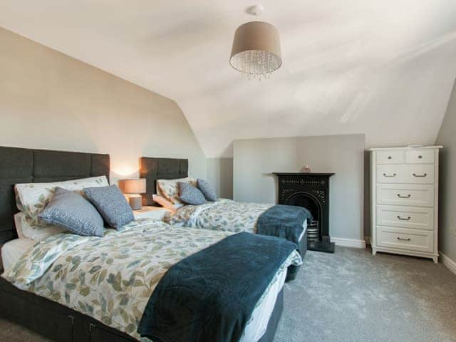 Twin bedroom | Star Of The Sea, Broadstairs