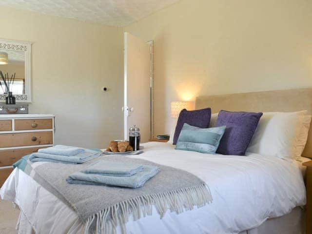 Double bedroom | Beech Tree Cottage at Blackaton Manor Farm, Widecombe-in-the-Moor