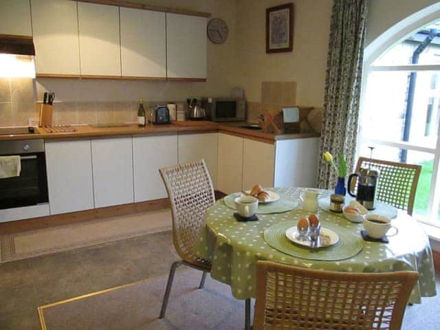 Kitchen/diner | Wren Cottage - High Weldon Cottages, Weldon Bridge, near Rothbury