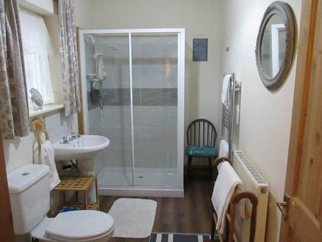 Shower room | Wren Cottage - High Weldon Cottages, Weldon Bridge, near Rothbury