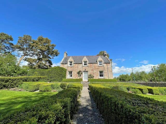 Exterior | Balloan- Balloan Cottage - Balloan, Dornoch