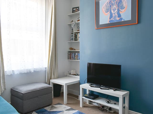 Living room | Midbays, Scarborough