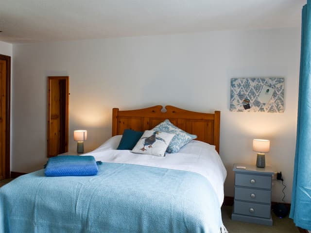 Double bedroom | Pear Tree Cottage, Bude