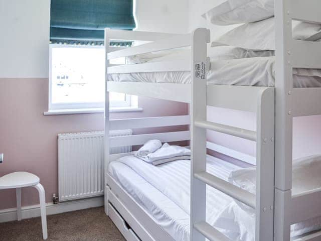 Bunk bedroom | Poppywinkle, Filey