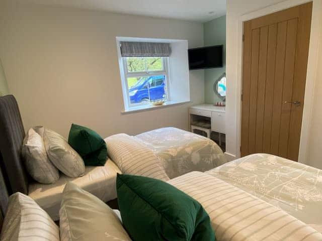 Twin bedroom | Blue Heron Lodge, Kirkby Stephen