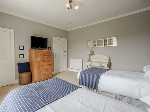 Twin bedroom | Holly House, Pooley Bridge, near Ullswater