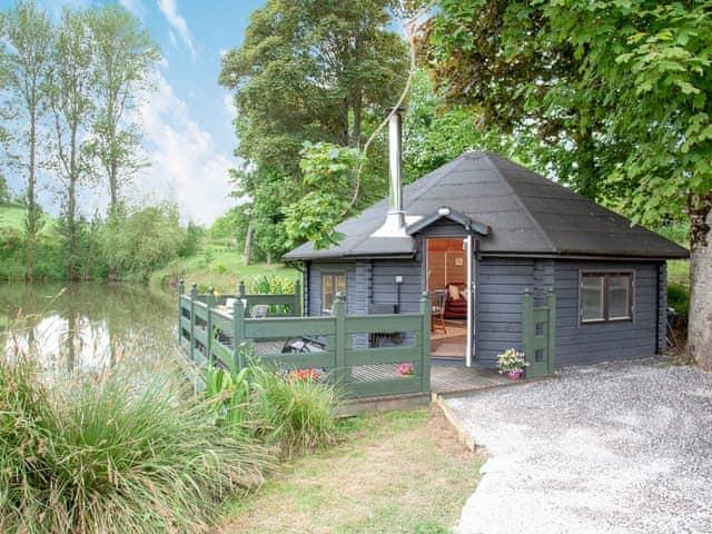 Exterior | Mallard Roundhouse - Ponsford Ponds, Knowle, near Cullompton