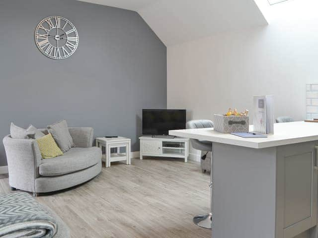 Living area | Poppy Cottage - Hoxne Cottages, Strensall, near York