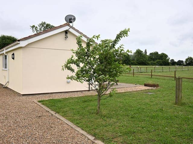 Exterior | Orchard Farm Cottage, Barnby, near Beccles