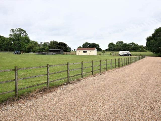 Garden and grounds | Orchard Farm Cottage, Barnby, near Beccles