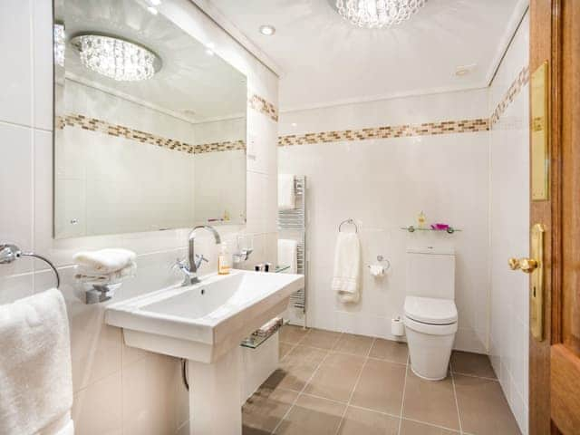 En-suite | Diamond Cottage - Corby Castle, Great Corby, near Carlise