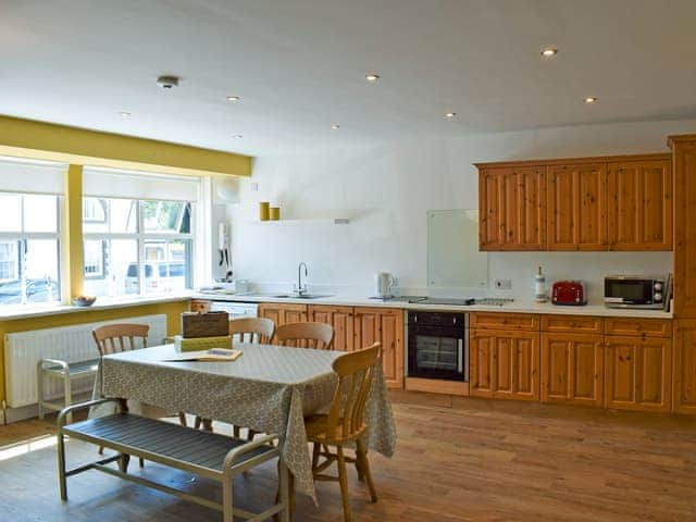 Kitchen/diner | Alice Cottage, Embleton