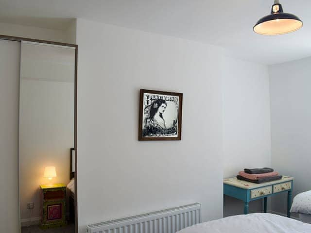 Twin bedroom | Alice Cottage, Embleton