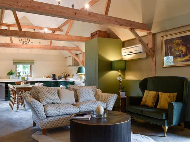 Open plan living space | Cozy Cottage - Midgham Long Copse, Midgham, near Fordingbridge