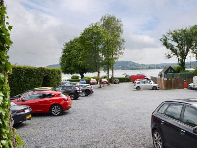 Surrounding area | Quaysiders ClubQuay, Ambleside