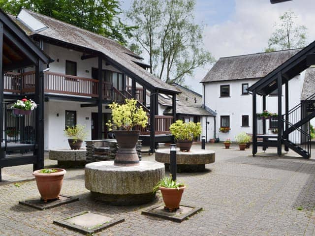 Courtyard | Quaysiders ClubQu, Ambleside