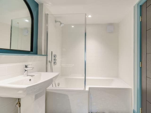 En-suite | Frenchgate Mews, Richmond