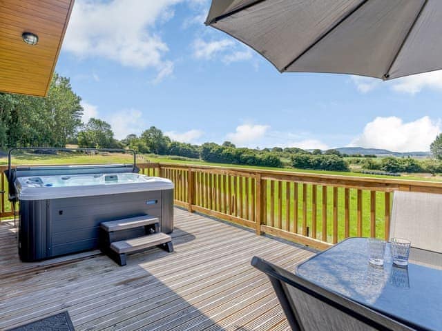 Hot tub | Nanny Goat Lodge - Chadwick Bank Holiday Lodges, Chadwick, near Worcester