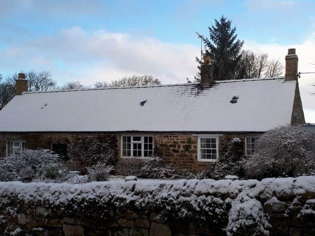 Holiday home in winter | Aydon Cottage, Aydon near Corbridge