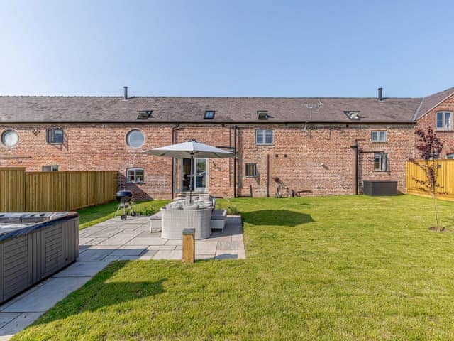 Garden | The Hayloft - Yocking Gate Holiday Accomodation, Whitchurch